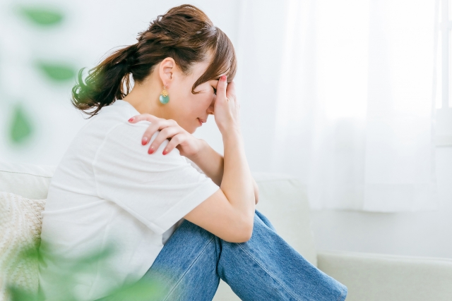 疲れが取れない女性
