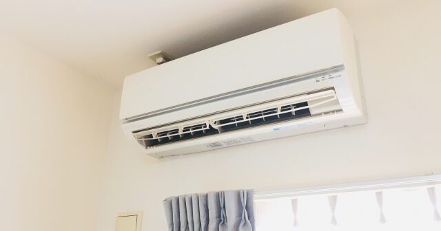 寝る時は、部屋のエアコンは付けっぱなしにします。